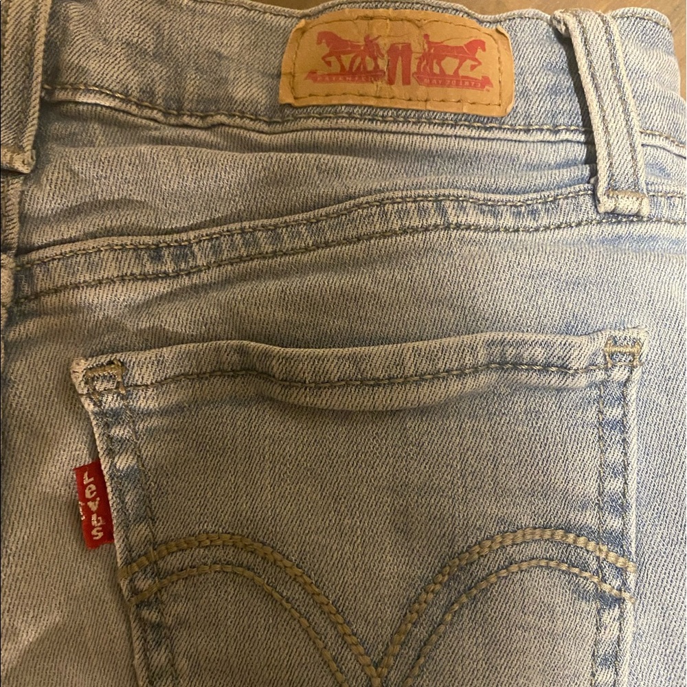 Levi’s 524 jeans